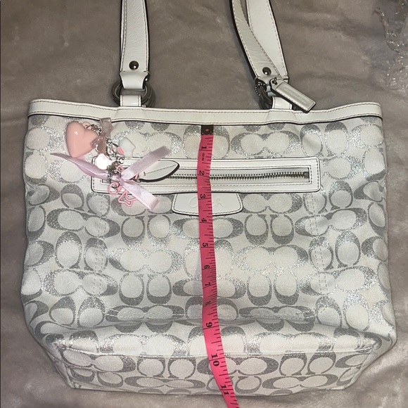 Coach White and Pink Tote Bag with Signature Style - Picture 11 of 11
